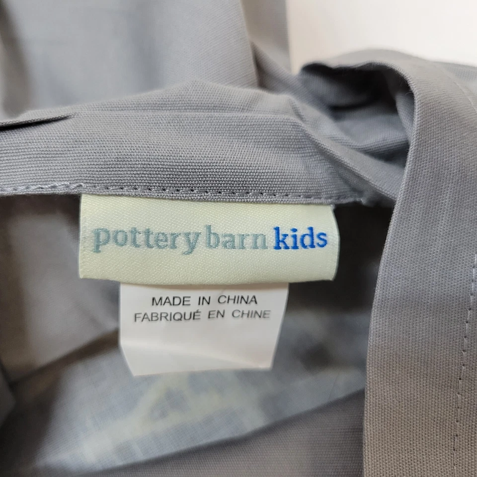 Almohada lumbar Pottery Barn Kids rugido león simulado safari selva gris/bronceado Foto 3 de 4