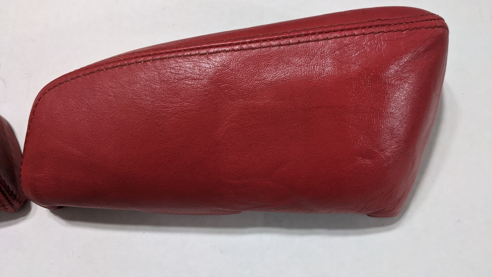 66-80 ROLLS ROYCE SILVER SHADOW REAR DOOR ARM REST ON RED