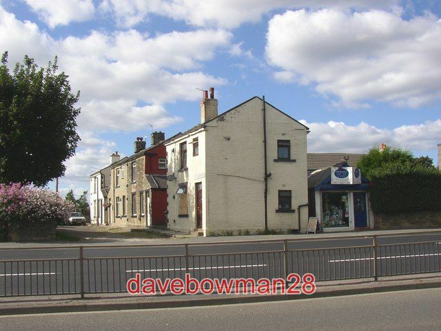 FILA PHOTO GARDINER ROW ROOLEY LANE BOWLING (BRADFORD) A SHORT CUL DE SAC WITH A NAM