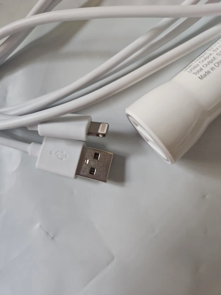 2x USB Data Fast Charger Cable Cords For Apple iPhone with Car Charger White - Image 2 of 4