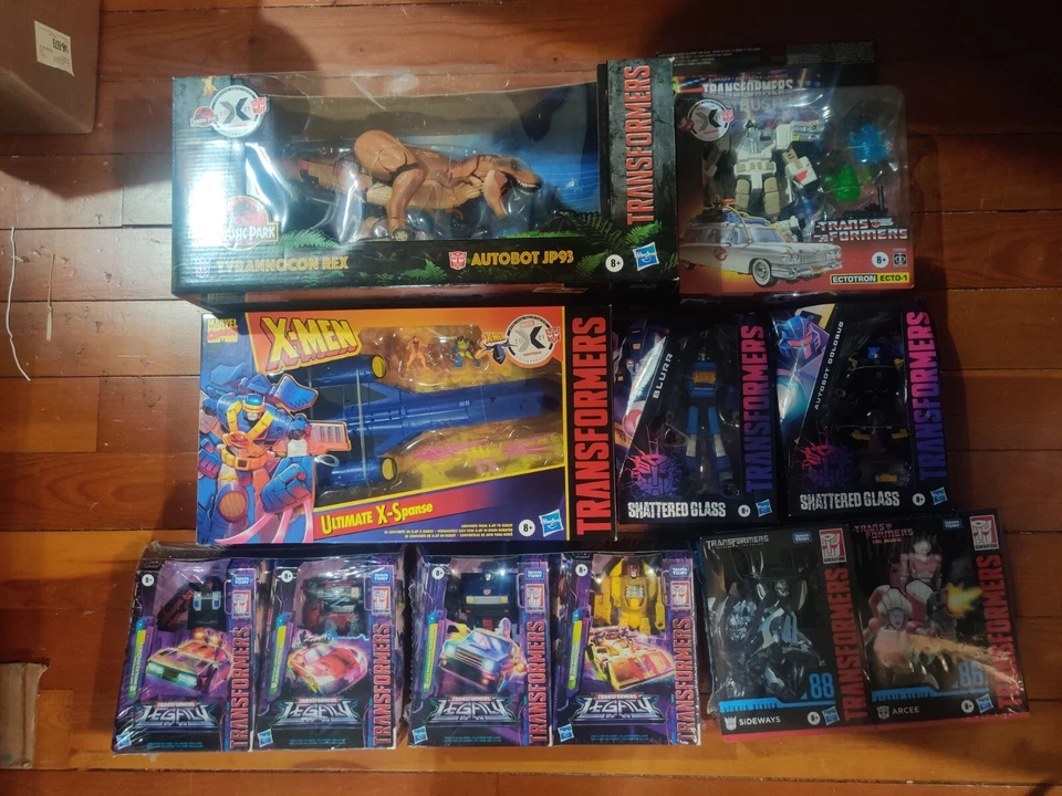 Transformers Collaborative Velocitron Shattered Glass Legacy Studio Figure - Image 2 of 4