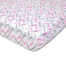 Wendy Bellissimo Mix and Match Chevron Fitted Crib Sheet in Grey/Pink