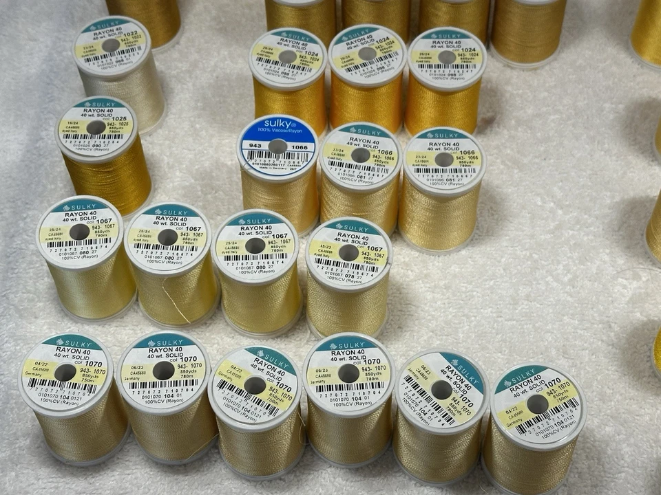 Sulky 40 Wt Rayon- 850 Yds 50 Spools Of Various Yellow Colors - Image 3 of 4