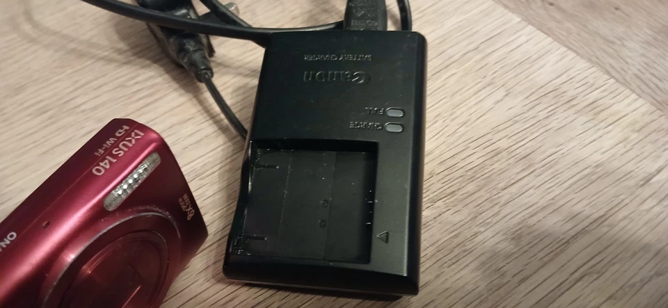 Canon IXUS 140 PowerShot ELPH 130 IS IXY 110F 16.0MP Digital Camera -85%New - Image 3 of 4