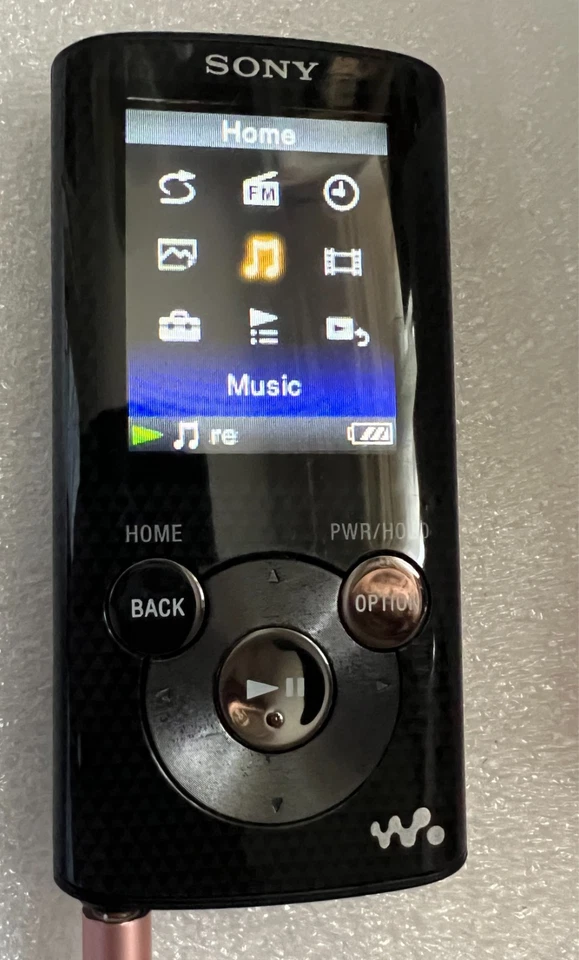 Sony NWZ-E384 Walkman - Black 8GB MP3/Video Player & FM Radio + New Earphone.PWO - Image 2 of 4