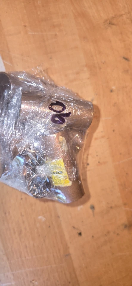 8pc NIBCO Reducing Tee 3/4" x 3/4" x 1/2" CTS Solder Copper Sweat Fitting - Image 4 of 4