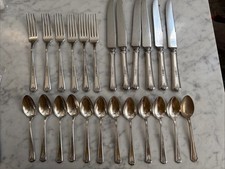 Oneida Glenmore VTG 25 Piece Flatware Set Silver Plate Spoons Forks Dinner Knife