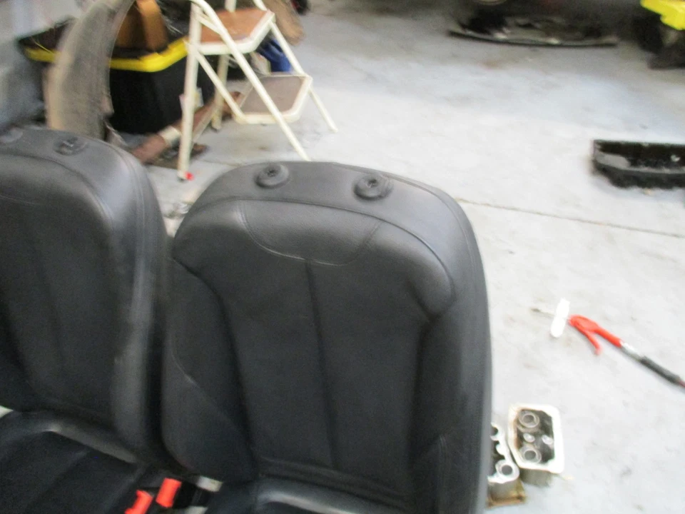 12-16 宝马 F 3 系列 4 dr 前座左右黑色皮革 M 运动加热 — 第 4/4 张图片