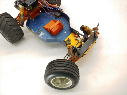 Team Associated RC10T Gold / Blue Pan 1/10 2wd Stadium Truck Used - Picture 7 of 8