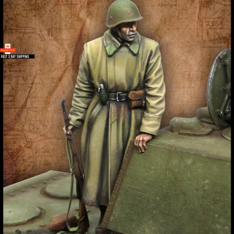 Soviet Infantry (1941-1943) 1/35 Scale Resin Soldier Figure Model Kit 1 Person M