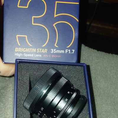Brightin Star 35mm f/1.7 APS-C Manual Focus Lens for Fujifilm X, 43mm