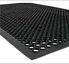 NoTrax 3' x 5' Lightweight Restaurant Drainage Mat, w Holes High Traffic