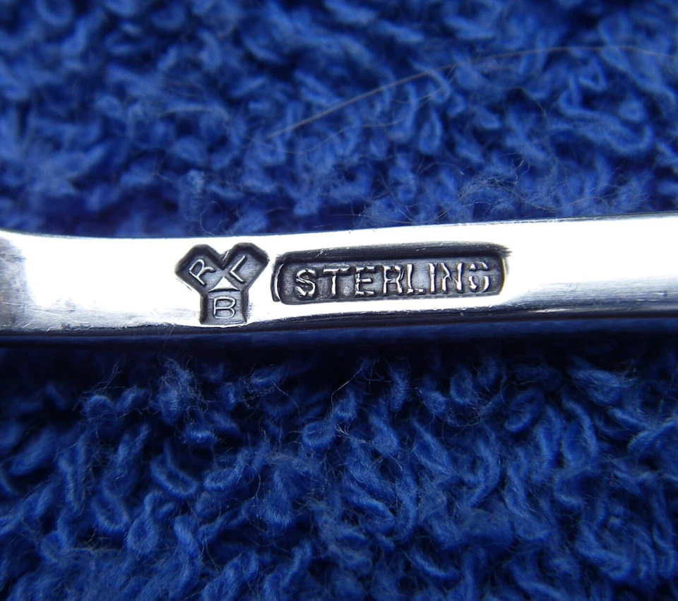 CUCHARA DE ALIMENTACIÓN INFANTIL LUNT STERLING - Patrón de punta lisa - Sin mono Foto 4 de 4