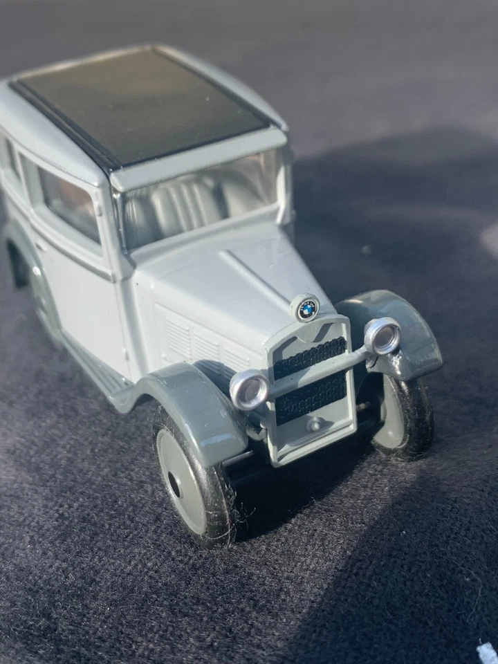 BMW Dixi 3/15 gris línea clásica 1:43 de Schuco - concesionario edición limitada Foto 2 de 4