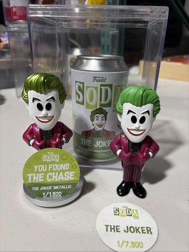 Funko Pop Soda DC Batman  The Joker CHASE 1/1500 & Common With ACRYLIC