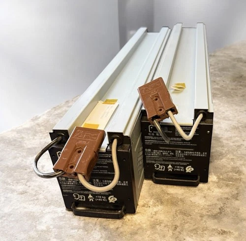 APC RBC44/140 Battery Cartridge, Replacement Batteriesatz RBC44  gebraucht 