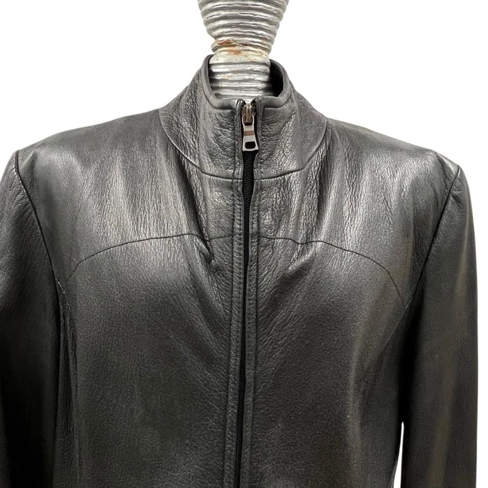 Kenneth Cole Reaction Women’s Black Leather Zip Jacket LARGE Minimalist Classic - Image 2 of 4