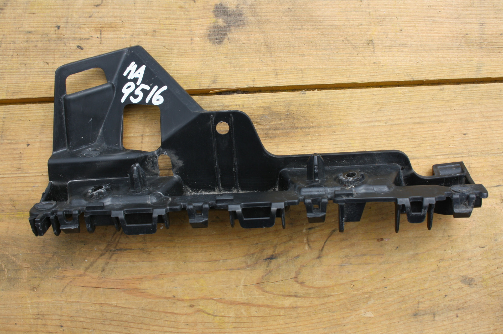 Original Renault Trafic III Halter 622216683R Stoßstange vorne 