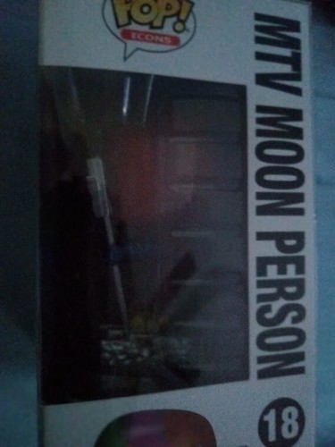 MTV Moon Person Lady GaGa Funko Pop 18 Autograph Box - Picture 3 of 5