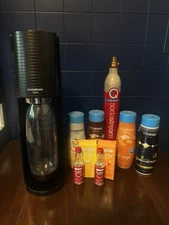 SodaStream Terra Sparkling Water Maker Machine Black w/ Empty Can & New Bottle