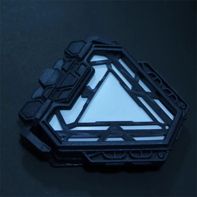 Reactor de arco Iron Man MK50: 1:1 lámpara de pecho LED portátil estilo Tony Stark Foto 4 de 4