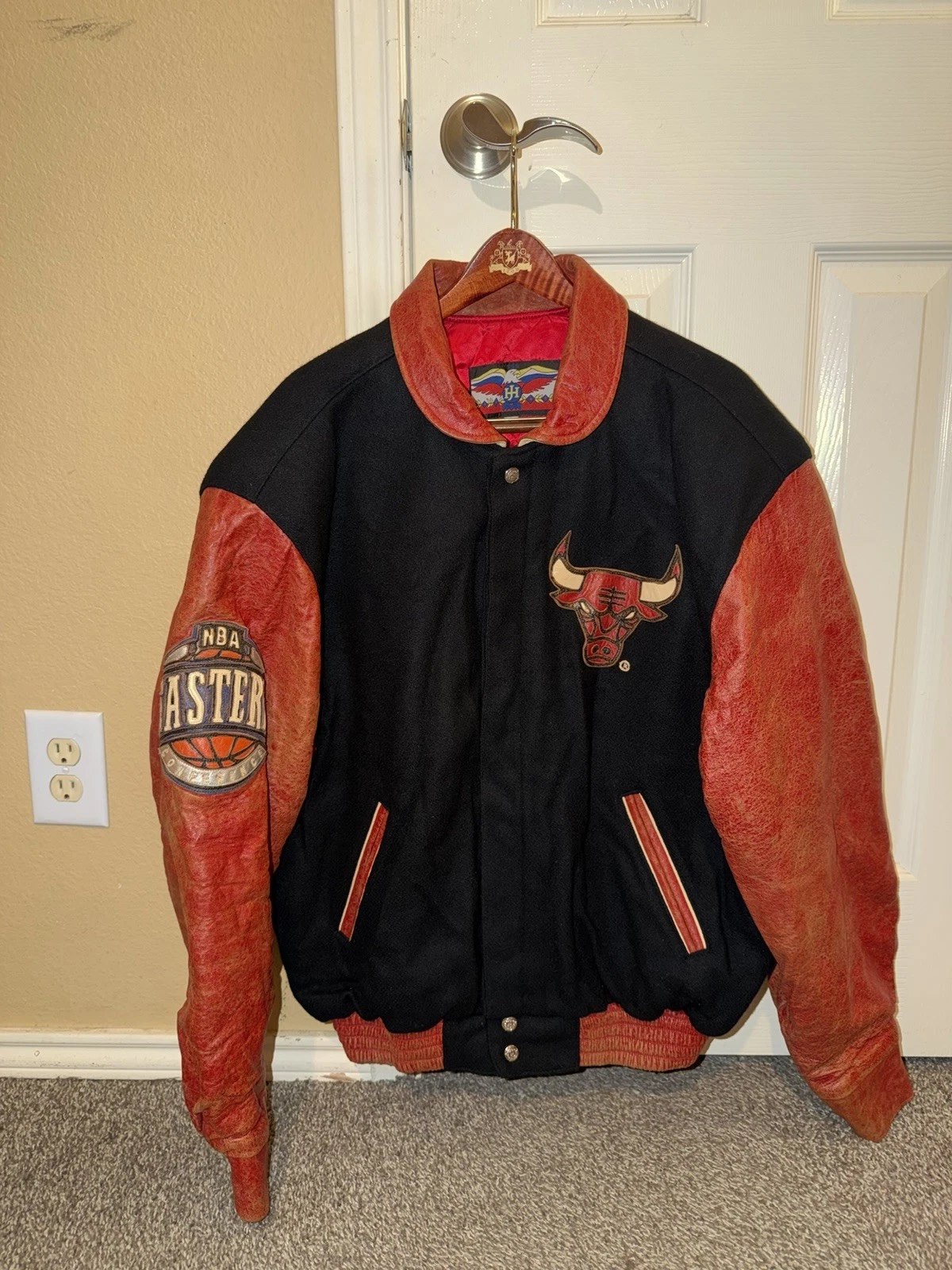 New RARE JH Design Jeff Hamilton 1993 Chicago Bulls Leather Wool Satin Jacket !! - product detail image 1