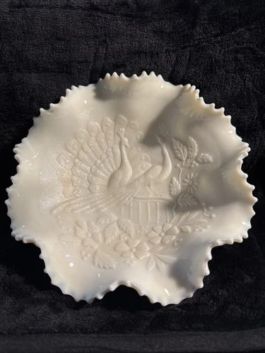 Beautiful Scarce Northwood Custard Glass Peacocks on the Fence Ruffled Bowl