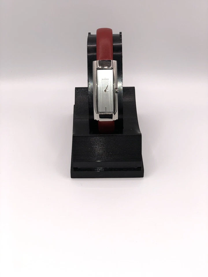 Reloj para mujer Skagen Hagen Denmark 353SSLC plateado/rojo~banda de piel de becerro~nuevo estado🔋✅ Foto 4 de 4