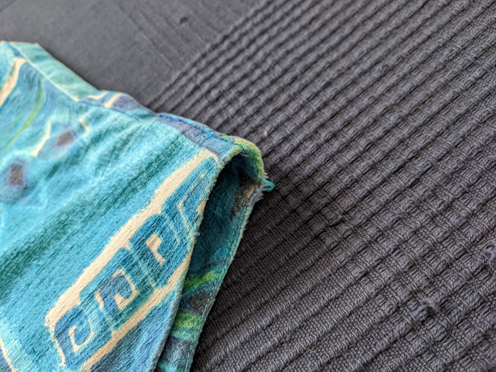 Vintage Barkcloth Muumuu Housedress Designer Size… - image 9