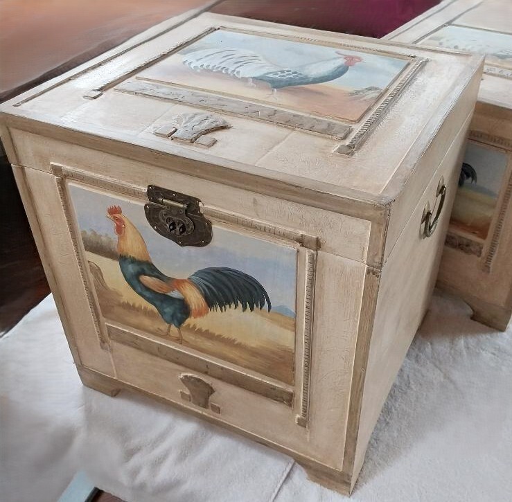 Vintage rooster themed chest, velvet-lined, LARGE ONLY, 17-1/2" tall