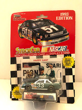 RACING CHAMPIONS HARRY GANT 33 NASCAR 1:64 SCALE 1993