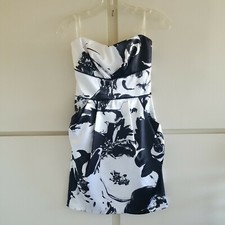 Windsor Strapless Floral Dress Blk & White, Jr. Sz. 5, Empire Waist & Pkts. EUC