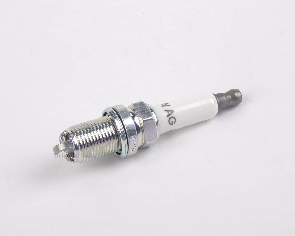 Genuine AUDI VW A4 Avant S4 quattro Cabrio A6 Spark Plug Longlife 101905621