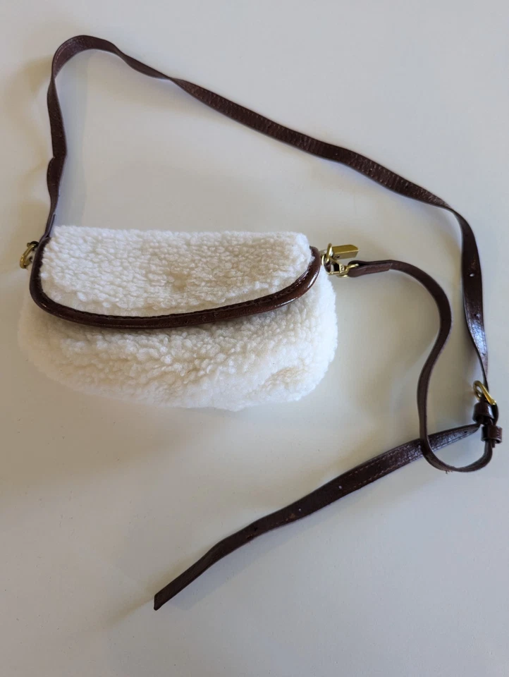 Bolso Bandolera Anthropologie Emma Convertible Cinturón Piel de Oveja Correa Sherpa Foto 4 de 4