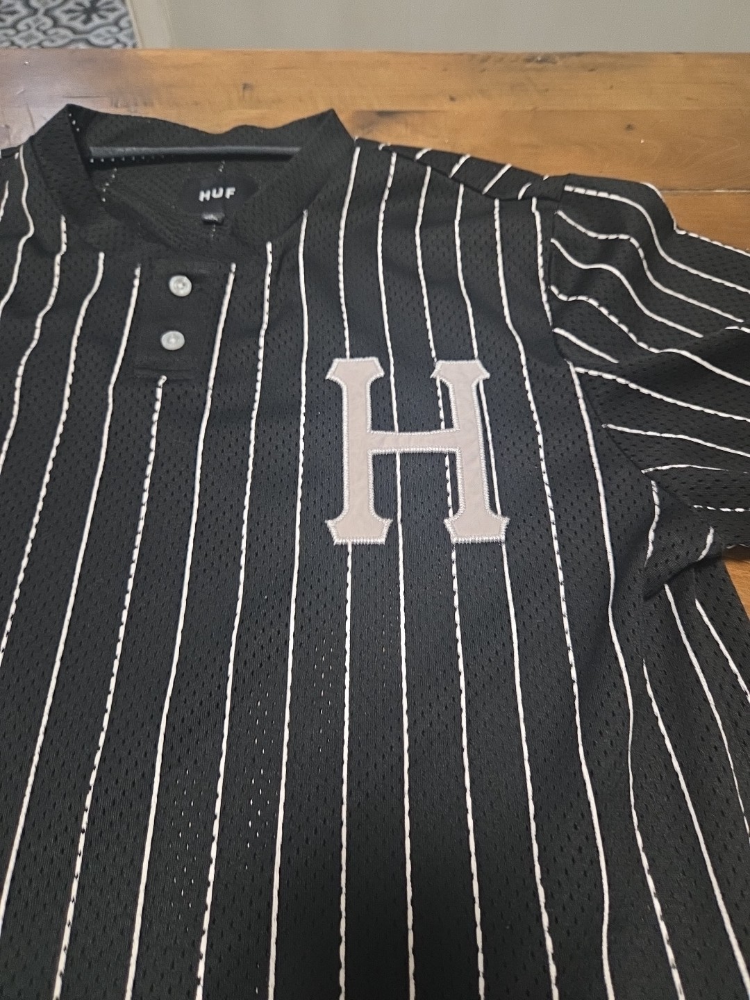 HUF Worldwide Bronx Henley Baseball Jersey Black Pinstripe Mesh Mens L image 2