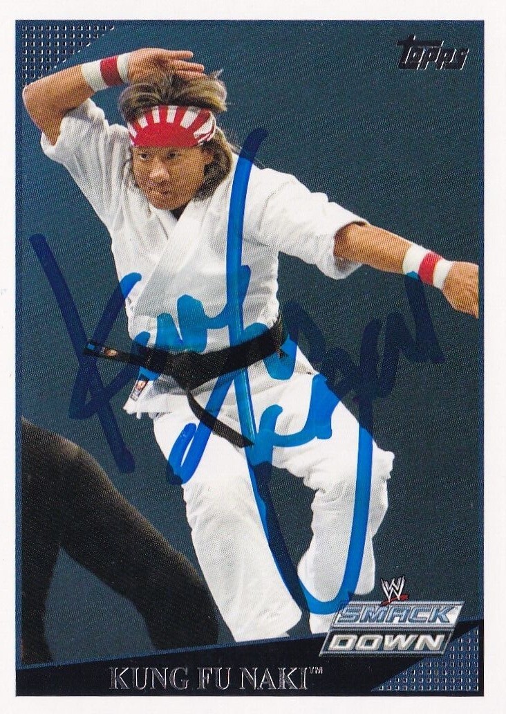 貴重　証明付き　WWE ロック　チャイナ　直筆サイン入り　NEWS week Kung Fu Naki Funaki Signed 2009 Topps WWE Card 65 Wrestling