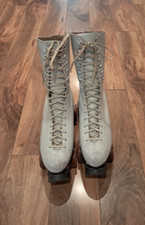 Chicago Roller Skate Co - White Leather Skates - Sz 8.5 - Kwitite Fo-Mac Wheels