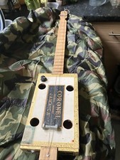 Cigar Box Electric Guitar    biddley  bows