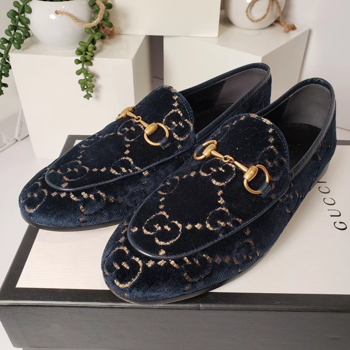 Shop Gucci Jordaan Leather Loafers