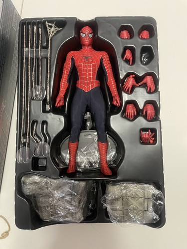 Hot Toys Spiderman mms 143 - scala 1/6 - Foto 7 di 9