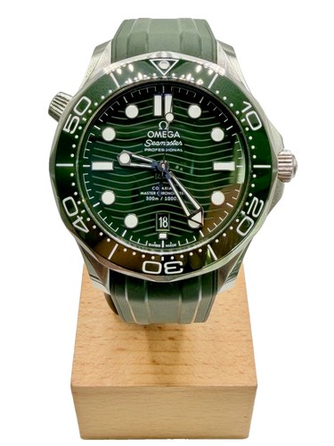 Omega Seamaster Diver 300 M •Full Set 2025 Green Dial And Insert Bezel