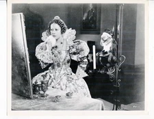 Sea Hawk-Flora Robson-8x10-B&W-Still