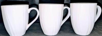 Corelle Coordinates Swept Porcelain Mugs Set of 3 MINT