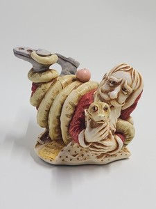 Harmony Kingdom Gift Wrapped Santa