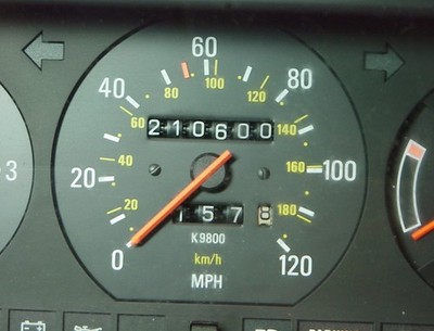 Volvo 240 Instrument Cluster K9800 1986-1987 DL WAGON  210,600 miles. Nice!!