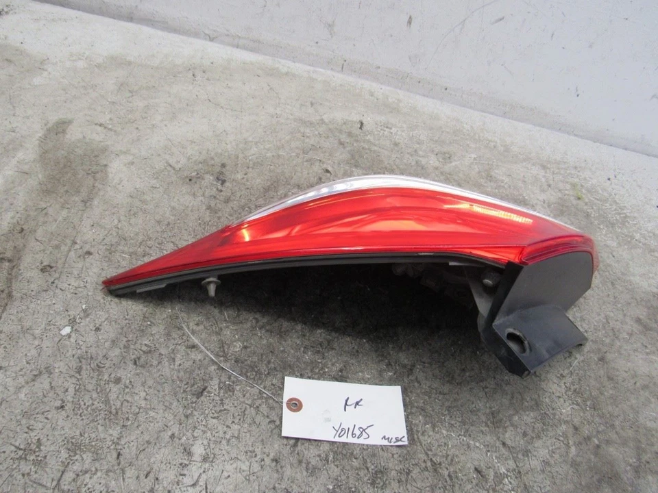 2013 Honda Crosstour right passenger side rear back tail light brake stop lamp Foto 4 de 4