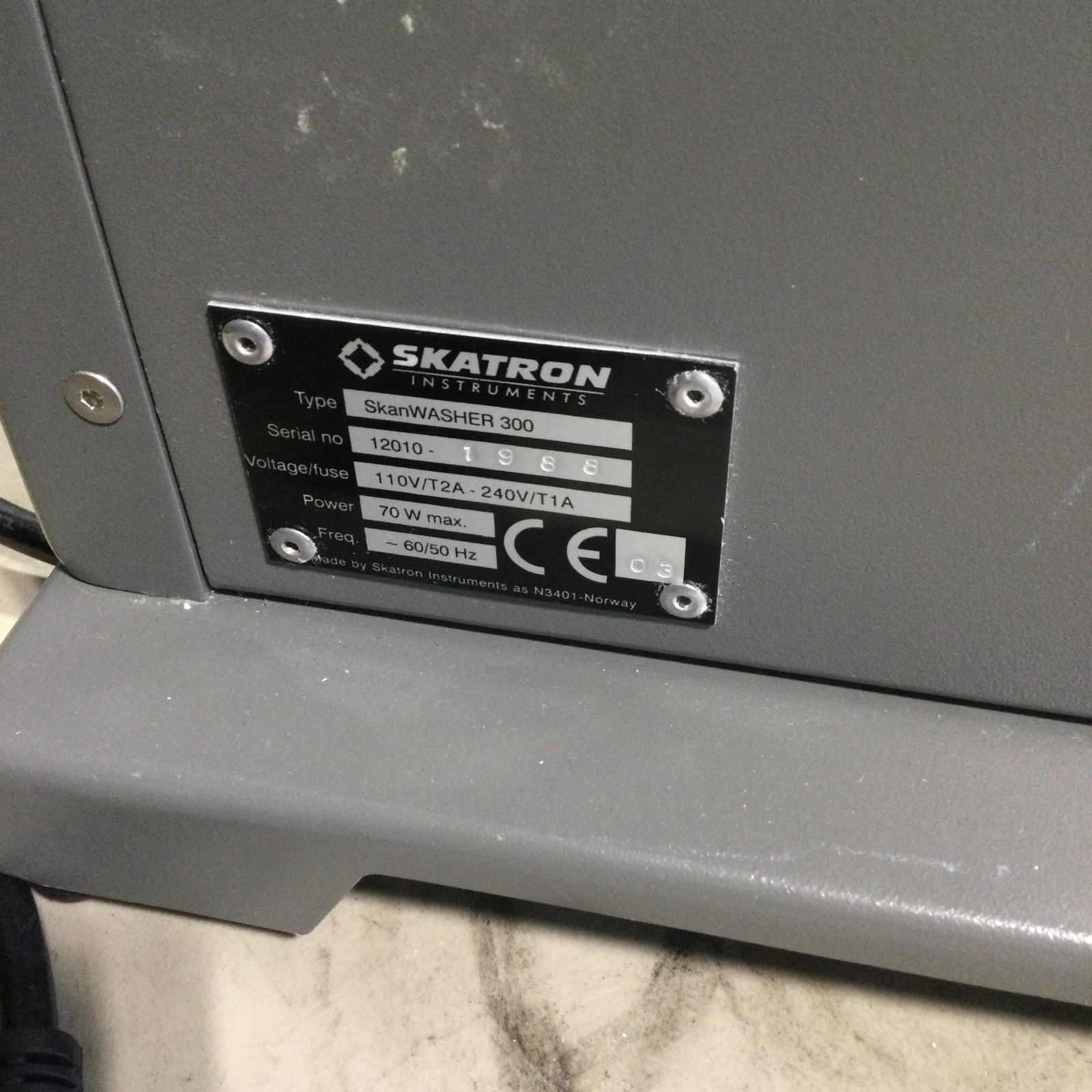 Skatron Molecular Devices SkanWasher 300 Microplate Washer With 3 Washer Heads