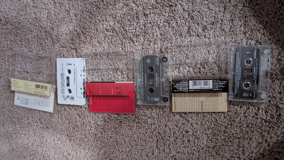 28 Country Cassettes Williams Jr Travis Tritt Garth Brooks Alabama Excellent Foto 4 de 4