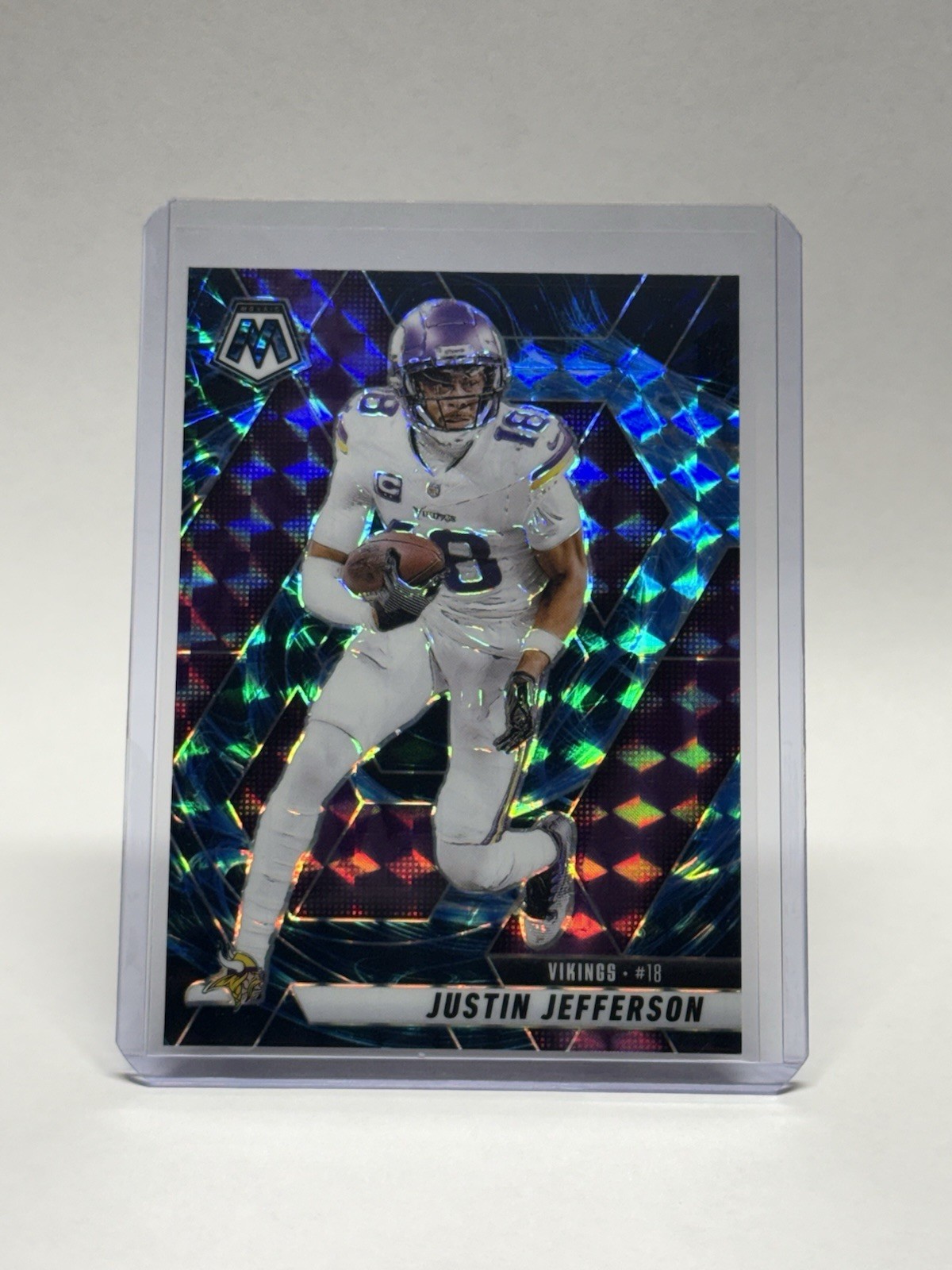 2025 Mosaic Justin Jefferson Genesis Case Hit #19