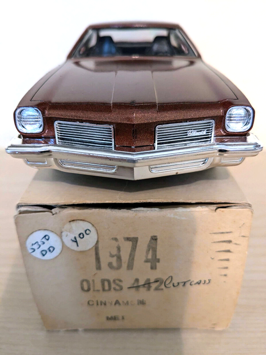 L@@K! *RARE **ORIGINAL VINTAGE JO-HAN 1974 OLDS CUTLASS PROMO